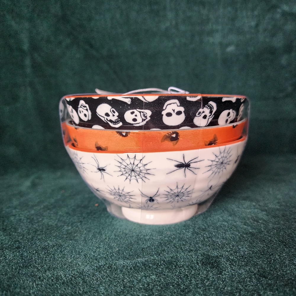 3 Bowl Set Halloween Goth Skulls
